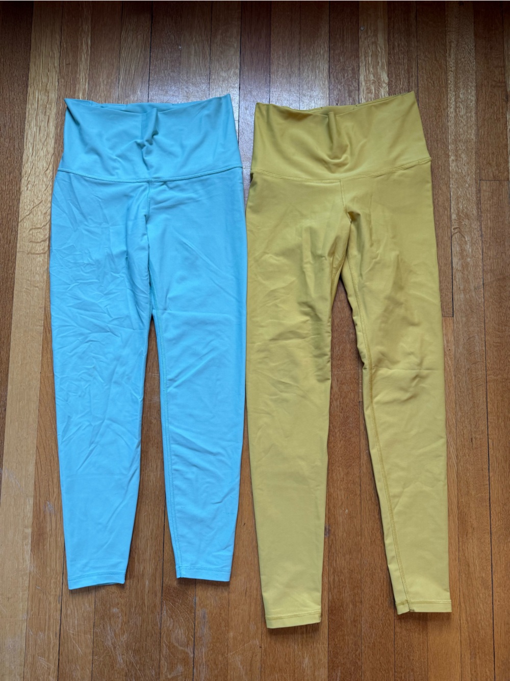 Woman’s High-Waist Stretch Leggings - Aqua and Mustard